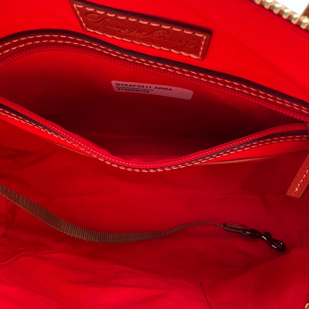Dooney & Bourke Saffiano Small Daniela - Picture 7 of 8